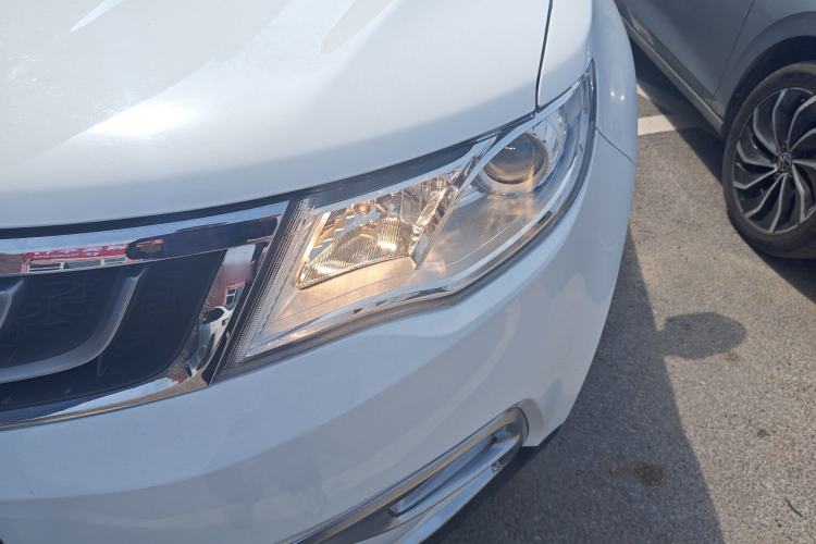 Used Geely Auto Emgrand X7 Sport 2016 2.0L Manual Smart Connect Version Left Front Headlight