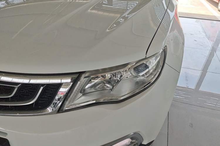 Used Geely Auto Emgrand X7 Sport 2016 1.8TD Manual ZhiShang Model Left Front Headlight