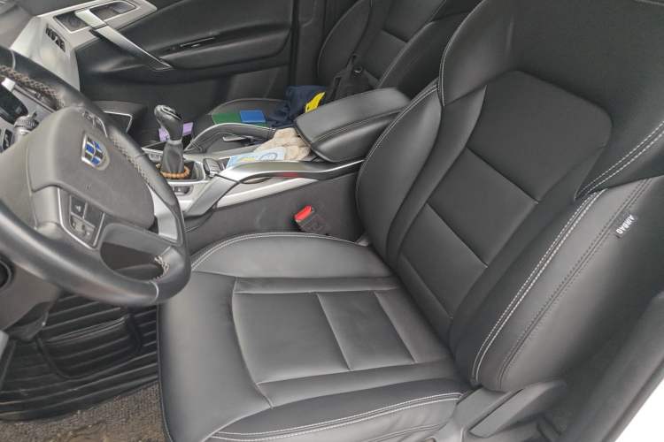 Used Geely Auto Emgrand X7 Sport 2016 2.0L Manual ZhiShang Version Left Front Seat