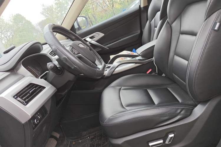 Used Geely Auto Emgrand X7 Sport 2016 1.8TD Automatic Smart Model Left Front Seat