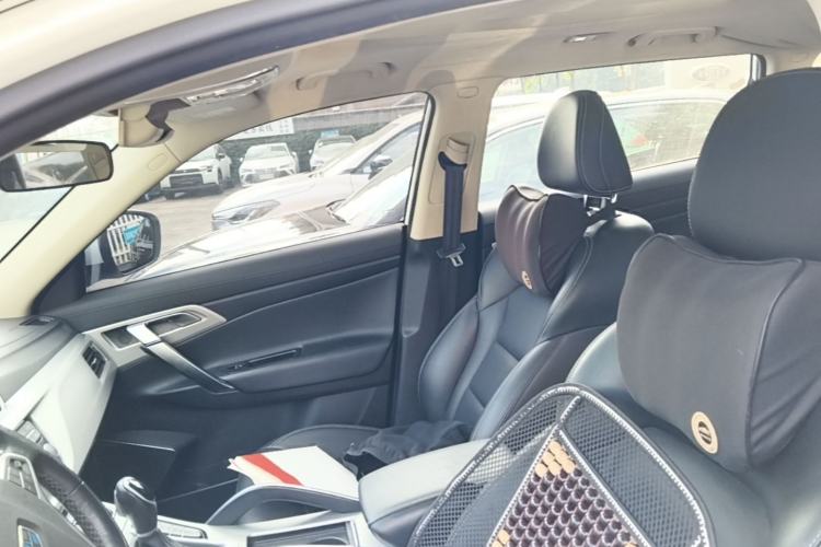 Used Geely Auto Emgrand X7 Sport 2016 1.8TD Automatic ZhiShang Model Left Front Seat