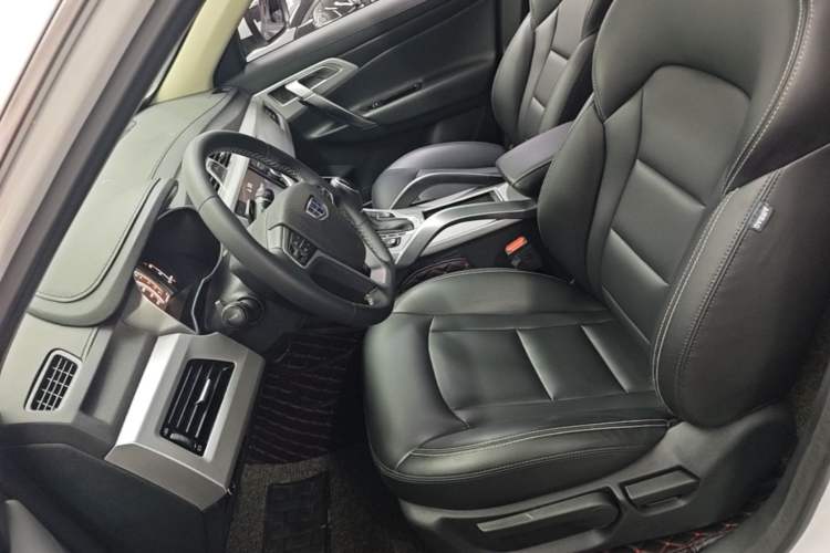 Used Geely Auto Emgrand X7 Sport 2016 1.8TD Automatic Smart Connectivity Version Left Front Seat
