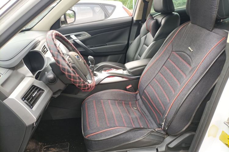 Used Geely Auto Emgrand X7 Sport 2016 2.0L Manual Smart Connect Version Left Front Seat
