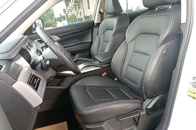 Used Geely Auto Emgrand X7 Sport 2016 2.0L Manual Smart Connect Version Left Front Seat