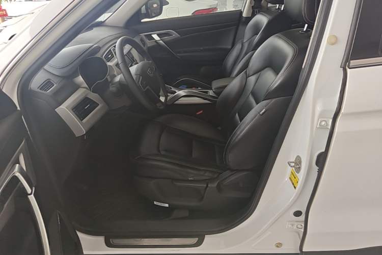 Used Geely Auto Emgrand X7 Sport 2016 1.8TD Automatic Smart Connectivity Version Left Front Seat