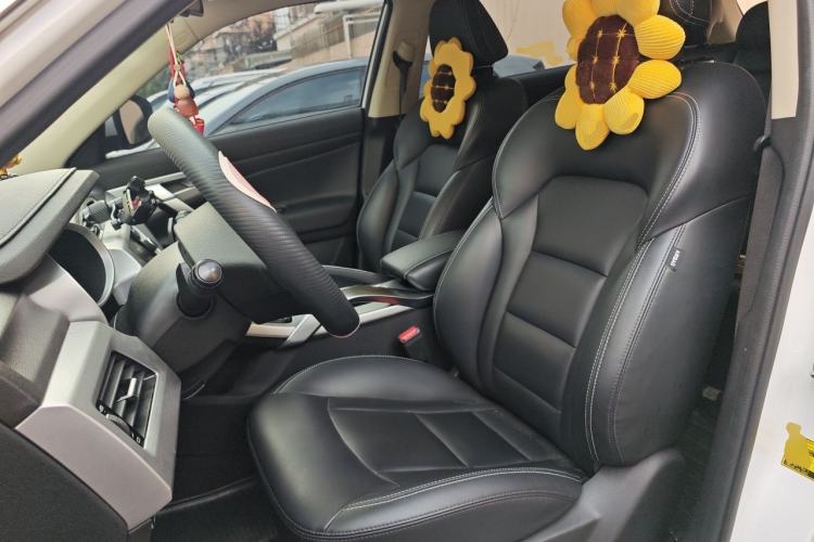 Used Geely Auto Emgrand X7 Sport 2016 1.8TD Automatic Smart Model Left Front Seat