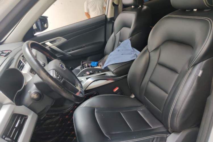 Used Geely Auto Emgrand X7 Sport 2016 1.8TD Automatic Smart Model Left Front Seat