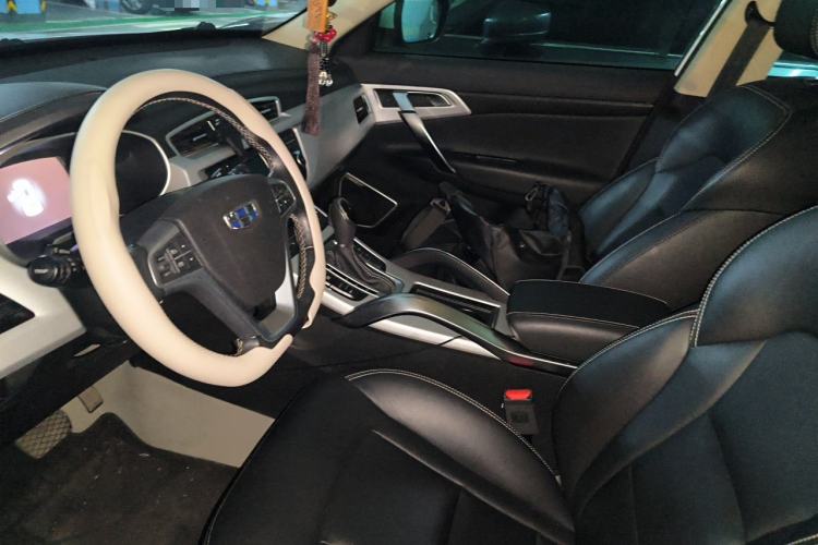 Used Geely Auto Emgrand X7 Sport 2016 1.8TD Automatic Smart Connectivity Version Left Front Seat
