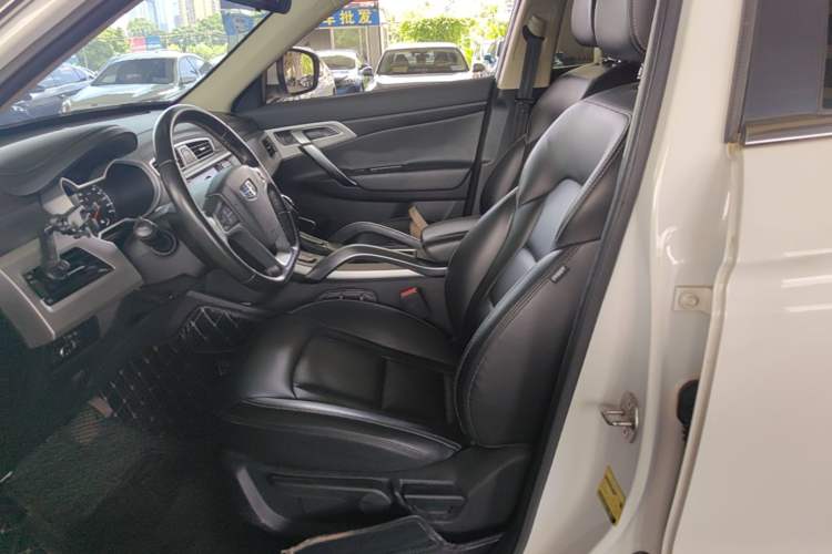 Used Geely Auto Emgrand X7 Sport 2016 1.8TD Automatic Smart Connectivity Version Left Front Seat