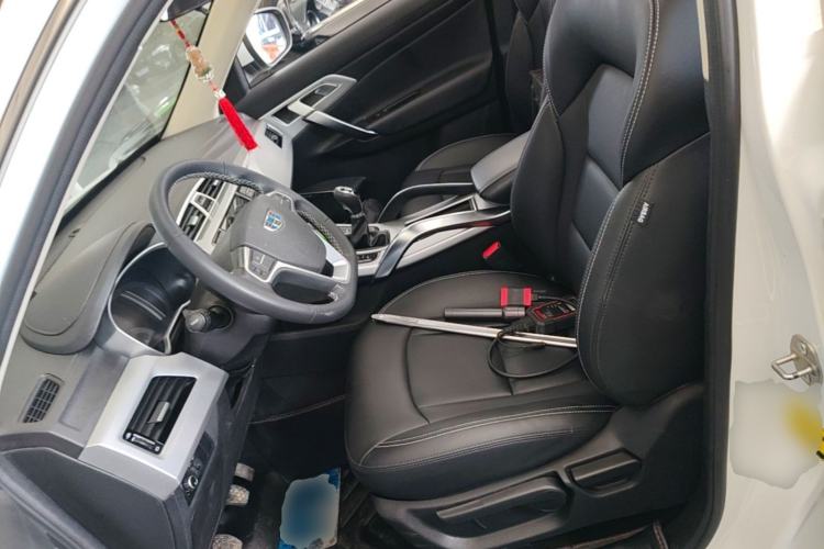 Used Geely Auto Emgrand X7 Sport 2016 2.0L Manual Smart Connect Version Left Front Seat