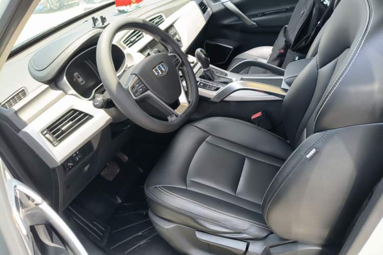 Used Geely Auto Emgrand X7 Sport 2016 1.8TD Automatic Smart Connectivity Version Left Front Seat