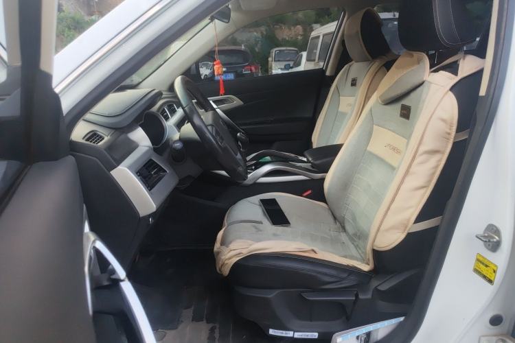 Used Geely Auto Emgrand X7 Sport 2016 2.0L Manual Smart Connect Version Left Front Seat
