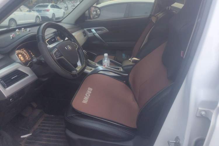 Used Geely Auto Emgrand X7 Sport 2016 1.8TD Automatic Smart Model Left Front Seat