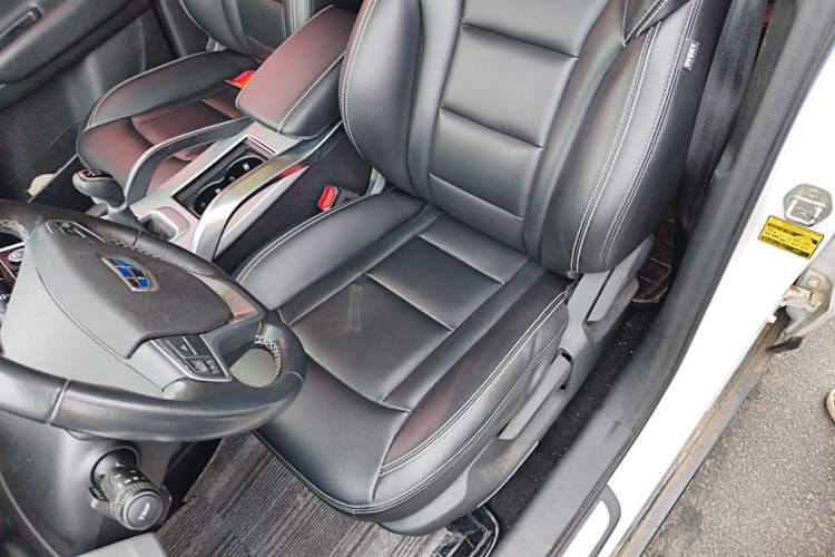 Used Geely Auto Emgrand X7 Sport 2016 2.0L Manual ZhiShang Version Left Front Seat