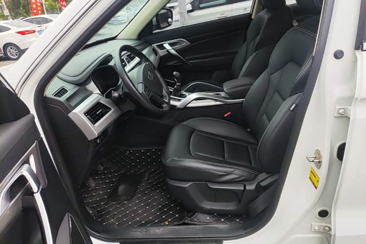 Used Geely Auto Emgrand X7 Sport 2016 2.0L Manual ZhiShang Version Left Front Seat