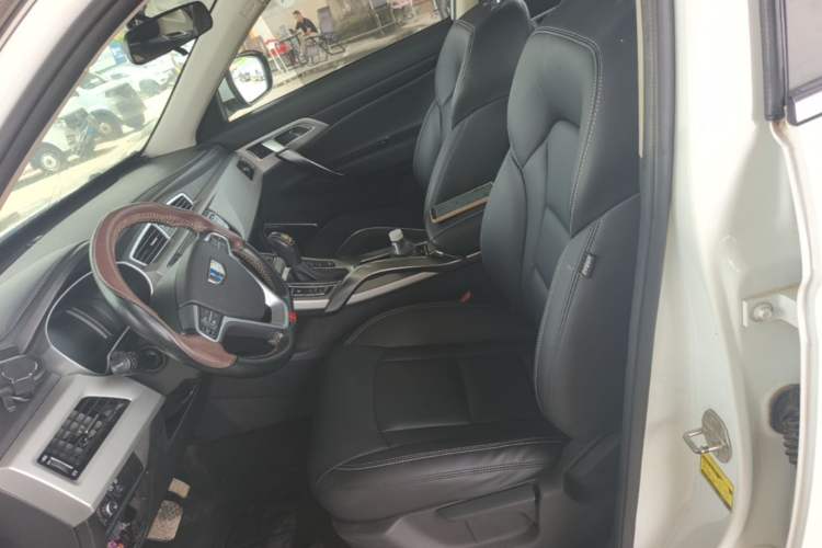 Used Geely Auto Emgrand X7 Sport 2016 1.8TD Automatic Smart Connectivity Version Left Front Seat