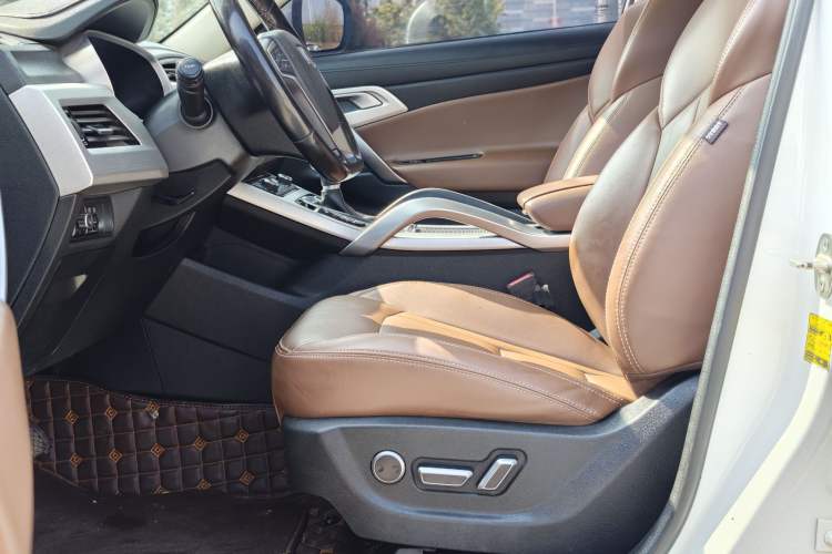 Used Geely Auto Emgrand X7 Sport 2016 1.8TD Automatic ZhiZun Version Left Front Seat