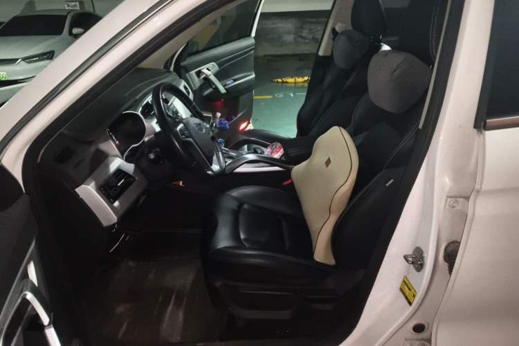 Used Geely Auto Emgrand X7 Sport 2016 1.8TD Automatic Smart Connectivity Version Left Front Seat