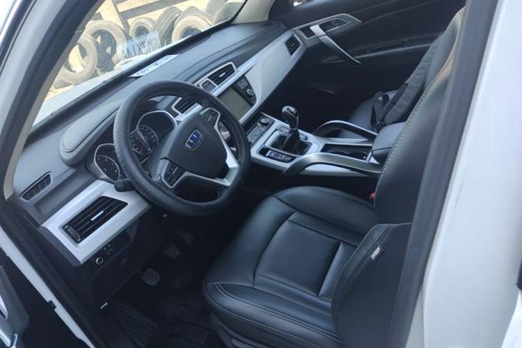 Used Geely Auto Emgrand X7 Sport 2016 2.0L Manual ZhiShang Version Left Front Seat