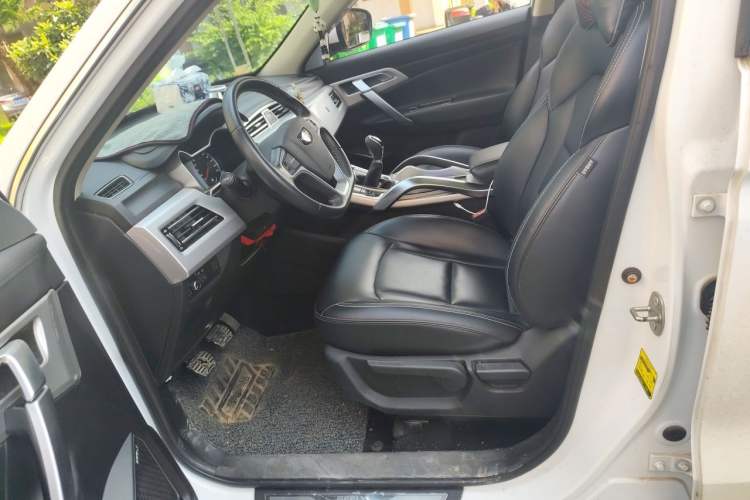 Used Geely Auto Emgrand X7 Sport 2016 2.0L Manual ZhiShang Version Left Front Seat