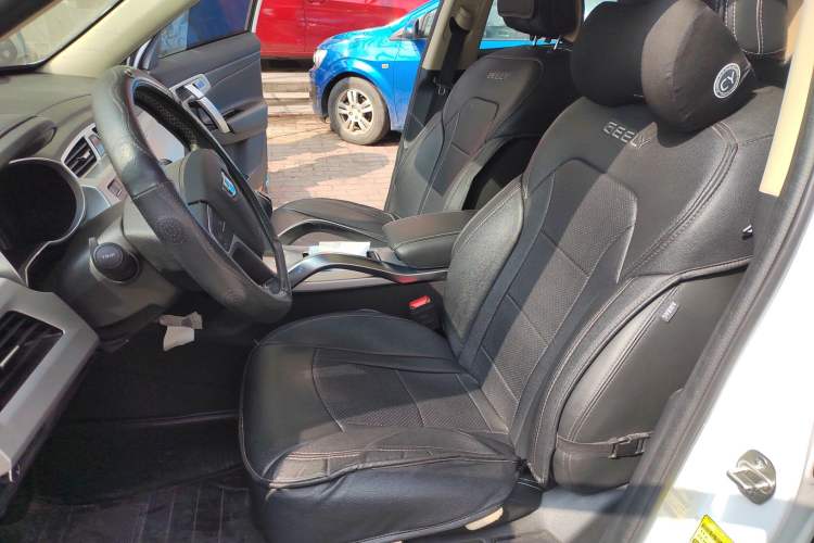 Used Geely Auto Emgrand X7 Sport 2016 2.0L Manual Smart Connect Version Left Front Seat