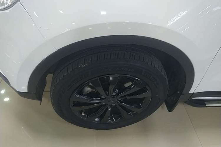 Used Geely Auto Emgrand X7 Sport 2016 1.8TD Automatic ZhiShang Model Left Front Wheel Hub