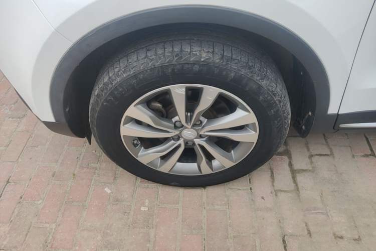 Used Geely Auto Emgrand X7 Sport 2016 1.8TD Automatic Smart Connectivity Version Left Front Wheel Hub