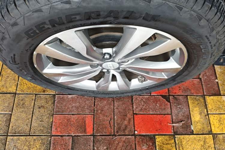 Used Geely Auto Emgrand X7 Sport 2016 1.8TD Automatic ZhiZun Version Left Front Wheel Hub