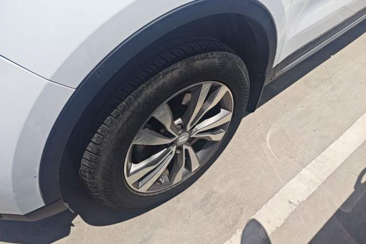 Used Geely Auto Emgrand X7 Sport 2016 1.8TD Automatic Smart Model Left Front Wheel Hub