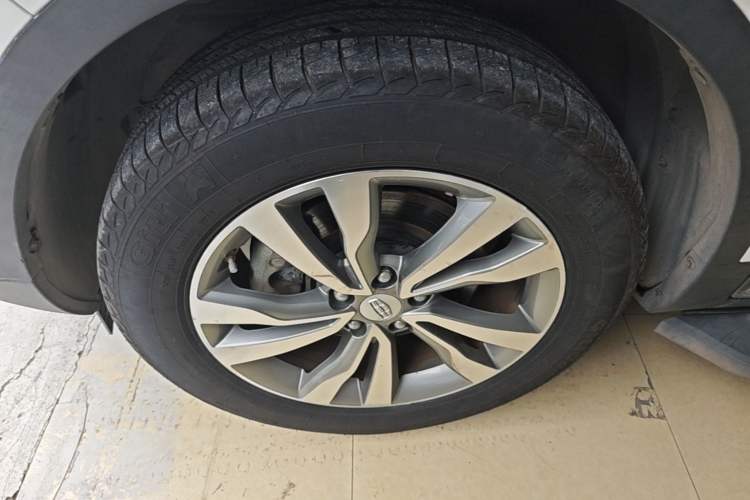 Used Geely Auto Emgrand X7 Sport 2016 1.8TD Automatic ZhiZun Version Left Front Wheel Hub