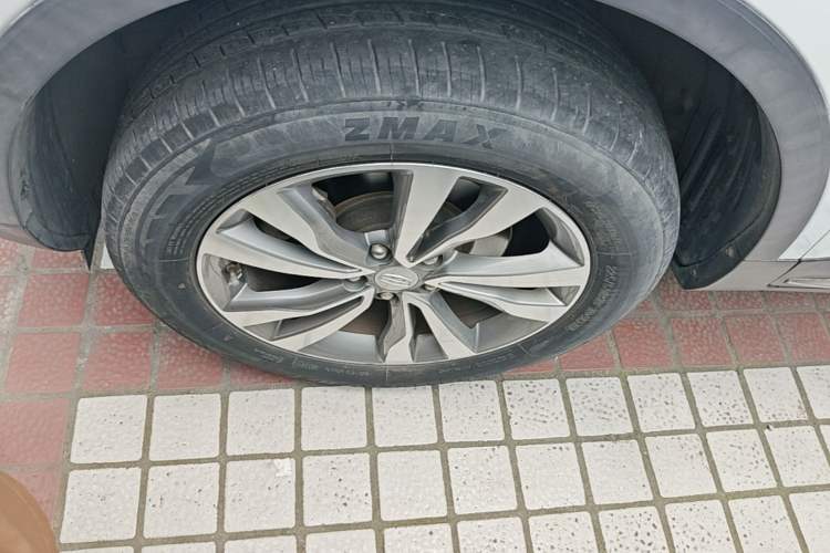 Used Geely Auto Emgrand X7 Sport 2016 1.8TD Automatic Smart Connectivity Version Left Front Wheel Hub
