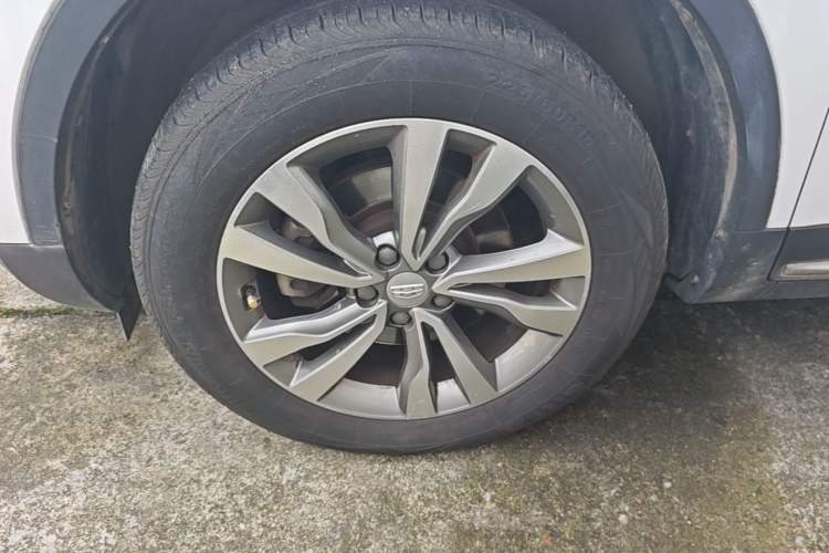 Used Geely Auto Emgrand X7 Sport 2016 1.8TD Automatic Smart Connectivity Version Left Front Wheel Hub