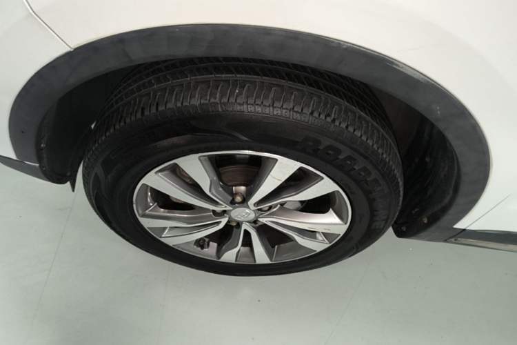 Used Geely Auto Emgrand X7 Sport 2016 1.8TD Automatic ZhiZun Version Left Front Wheel Hub