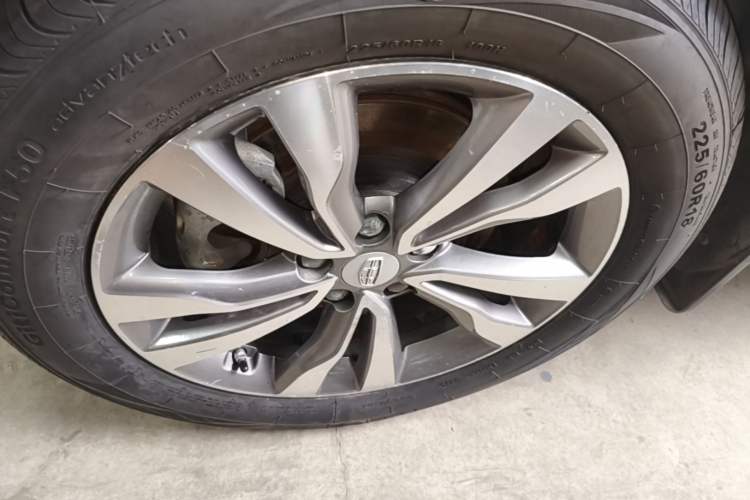Used Geely Auto Emgrand X7 Sport 2016 1.8TD Automatic Smart Model Left Front Wheel Hub
