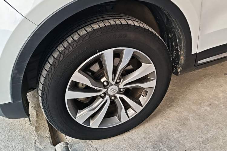 Used Geely Auto Emgrand X7 Sport 2016 2.0L Manual Smart Connect Version Left Front Wheel Hub