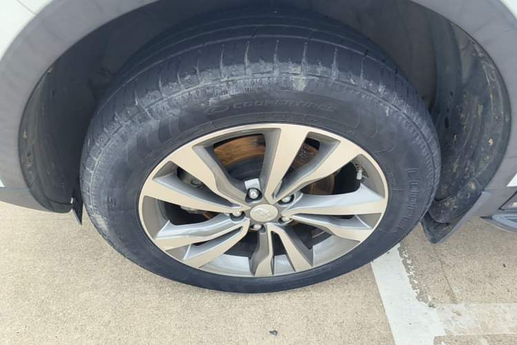 Used Geely Auto Emgrand X7 Sport 2016 1.8TD Automatic ZhiZun Version Left Front Wheel Hub