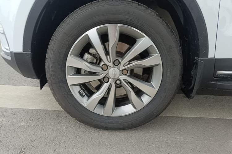 Used Geely Auto Emgrand X7 Sport 2016 2.0L Manual Smart Connect Version Left Front Wheel Hub