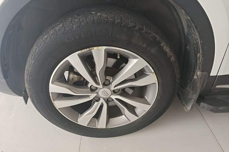 Used Geely Auto Emgrand X7 Sport 2016 1.8TD Automatic Smart Connectivity Version Left Front Wheel Hub