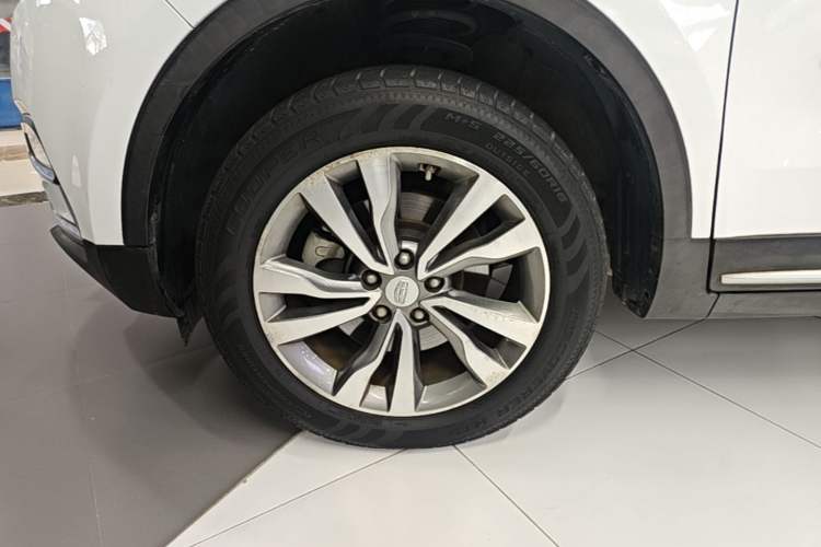 Used Geely Auto Emgrand X7 Sport 2016 1.8TD Automatic All-Wheel-Drive ZhiZun Edition Left Front Wheel Hub