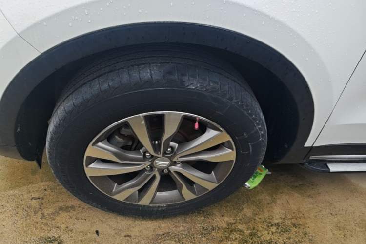 Used Geely Auto Emgrand X7 Sport 2016 1.8TD Automatic Smart Connectivity Version Left Front Wheel Hub