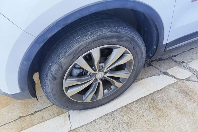Used Geely Auto Emgrand X7 Sport 2016 1.8TD Automatic Smart Connectivity Version Left Front Wheel Hub