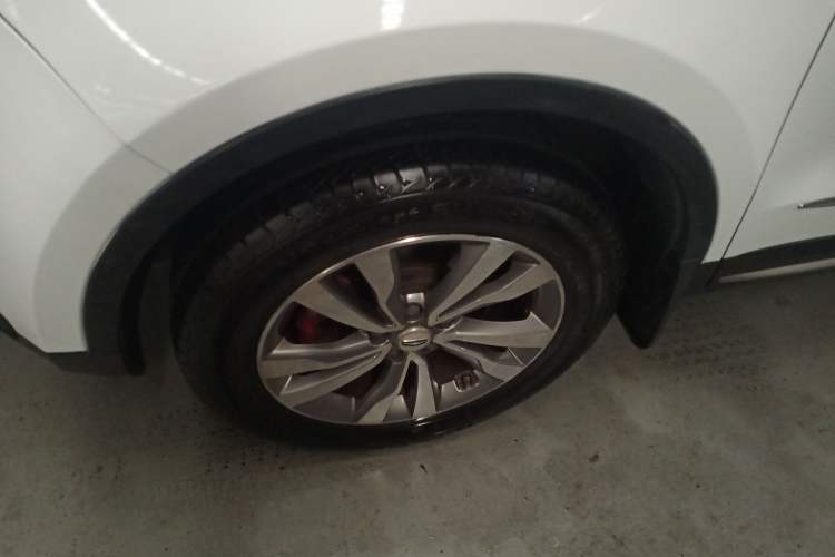 Used Geely Auto Emgrand X7 Sport 2016 1.8TD Automatic Smart Model Left Front Wheel Hub