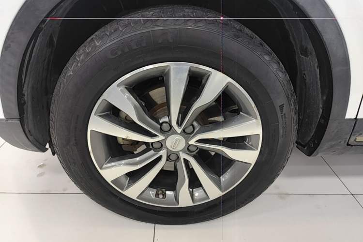 Used Geely Auto Emgrand X7 Sport 2016 1.8TD Automatic Smart Connectivity Version Left Front Wheel Hub