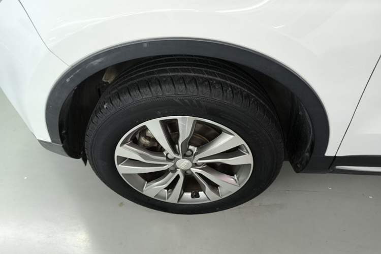 Used Geely Auto Emgrand X7 Sport 2016 1.8TD Automatic ZhiZun Version Left Front Wheel Hub
