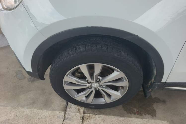 Used Geely Auto Emgrand X7 Sport 2016 1.8TD Automatic Smart Connectivity Version Left Front Wheel Hub