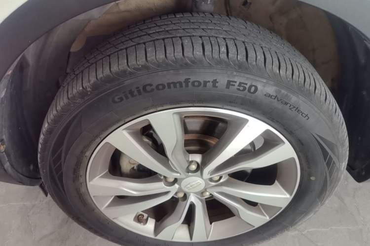 Used Geely Auto Emgrand X7 Sport 2016 1.8TD Automatic Smart Model Left Front Wheel Hub