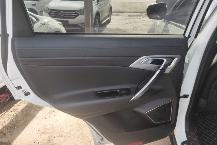 Used Geely Auto Emgrand X7 Sport 2016 2.0L Manual Smart Connect Version Left Rear Door Interior