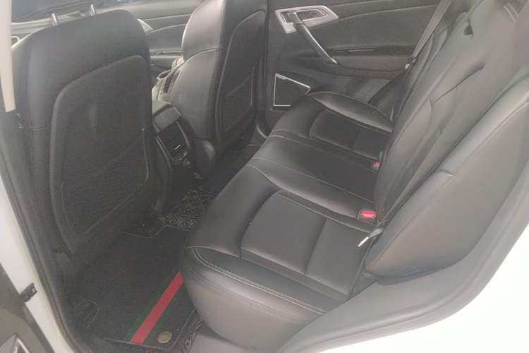 Used Geely Auto Emgrand X7 Sport 2016 1.8TD Automatic ZhiShang Model Left Rear Seat