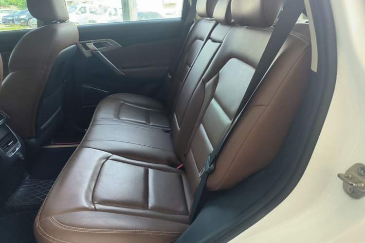 Used Geely Auto Emgrand X7 Sport 2016 1.8TD Automatic ZhiZun Version Left Rear Seat