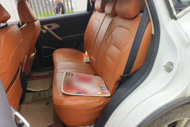 Used Geely Auto Emgrand X7 Sport 2016 2.0L Manual Smart Connect Version Left Rear Seat